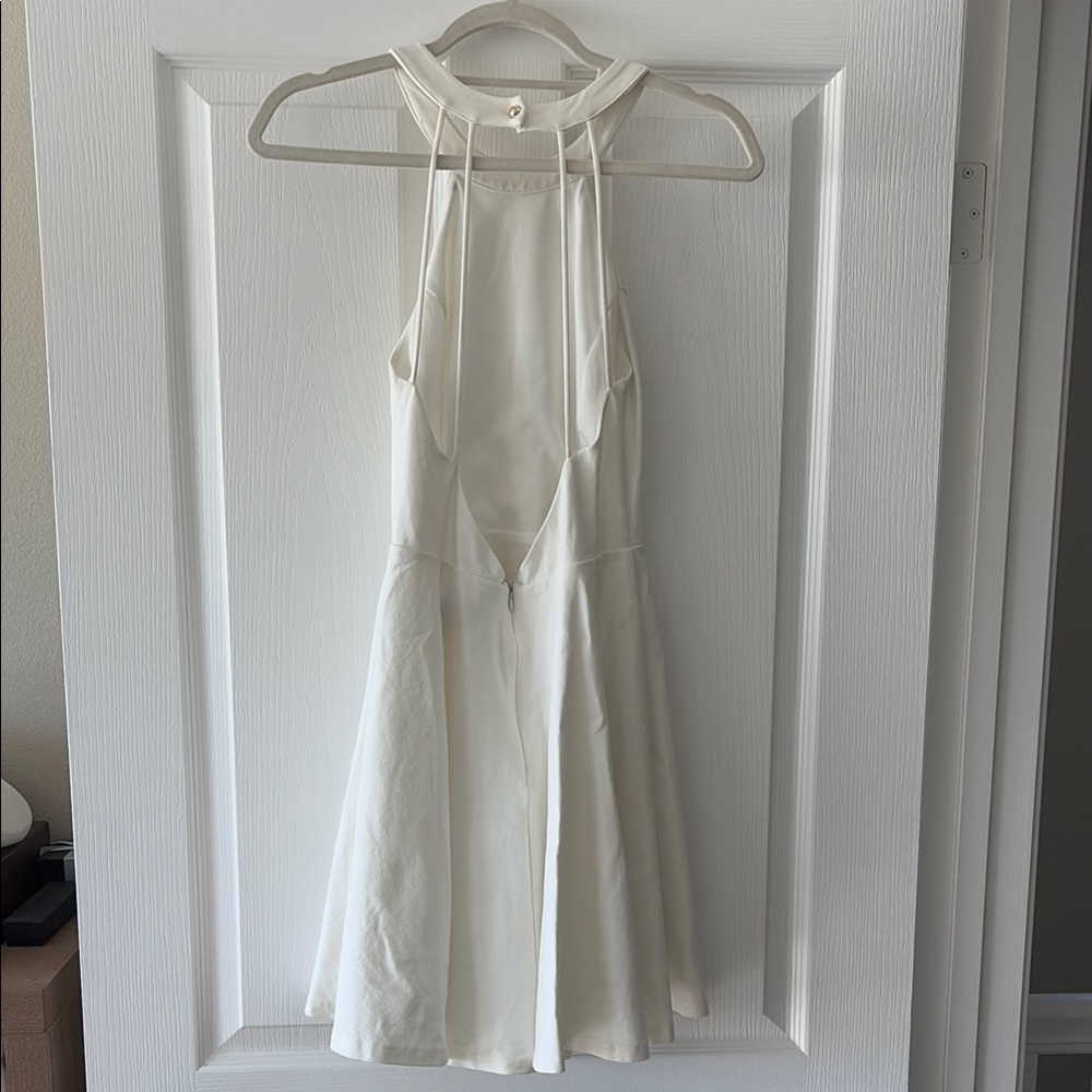 Elegant White Halter Dress - Picture 2 of 3